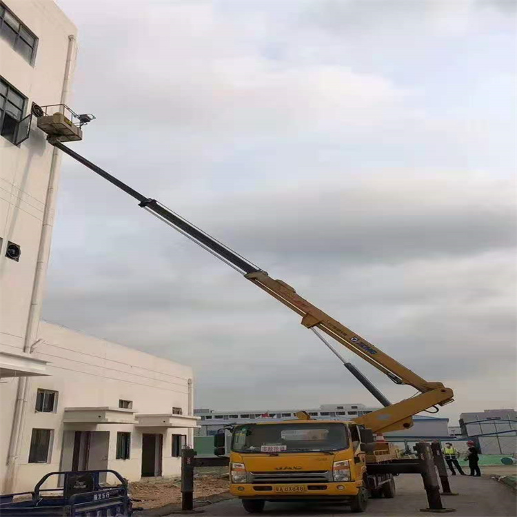 宋洛乡吊车可以用吊笼吊人作业吗